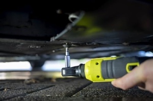Cheie cu ratchet Ryobi R18RW3-0, 18V, 60 Nm, 280 Umin - Img 3