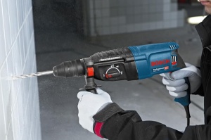 Ciocan rotativ profesional Bosch GBH 2-28 F (inclusiv maner suplimentar, opritor de adancime 210mm, panza de masina, mandrina de gaurit fara cheie 13mm, mandrina interschimbabila SDS-plus, L-BOXX) - Img 6