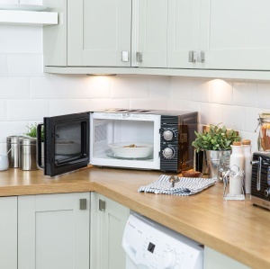 Cuptor cu microunde Russell Hobbs Inspire RHM1731B 700W 17L Negru 5 nivele de putere - Img 4