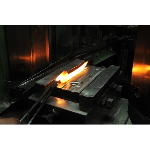 Cutit de carne WMF Spitzenklasse Plus 325 cm otel inoxidabil Made in Germany - Img 4