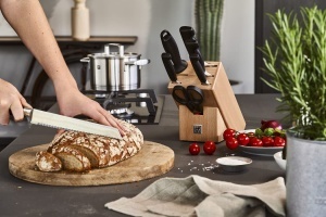 Cutit de filetat ZWILLING Vier Sterne, 18 cm, otel inoxidabil, maner ergonomic - Img 6
