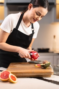 Cutit pentru legume si fructe Zyliss, lama curbata 6 cm, gri, maner sustenabil - Img 6