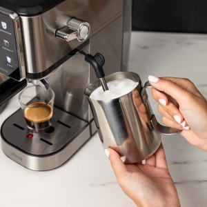 Espressor Ufesa Arona 1350W 20 Bar Touchscreen Functie Cold Brew Design Compact - Img 6