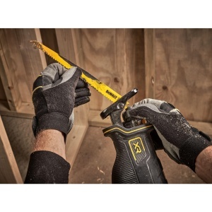 Ferastrau cu acumulator Dewalt DCS382N, 18V, motor fara perii, LED - Img 3