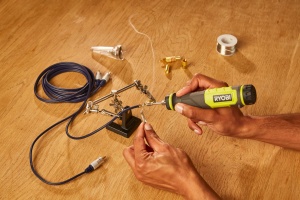 Fier de lipit fara fir RYOBI 4 V USB-Litiu RSI4-120G, incl. 1 baterie de 4 V 2,0 Ah si cablu de incarcare USB-C - Img 7