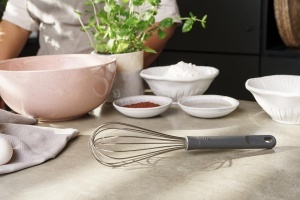 Fierbator Zyliss cu maner ergonomic din plastic de grau, 30 cm, inoxsilikon - Img 6