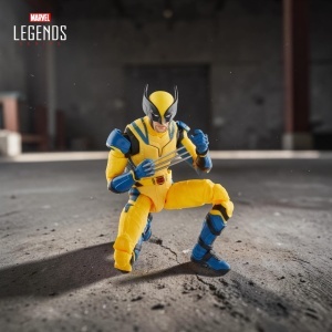 Figurina de colectie Marvel Legends Wolverine, 15 cm, cu accesorii - Img 7