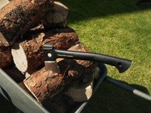 Fiskars Ultra Universalaxt U14 Topor Compact 355 cm ToughCoat Negru - Img 6