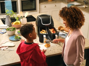 Friteuza cu aer cald Russell Hobbs 27290-56S, 8.5L, 8 programe, Touchscreen - Img 7