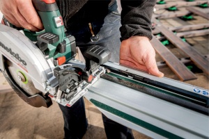 Fuhrungsleiste Metabo KFS 70 pentru KS 18 LTX 66 BL, 60 unghi de taiere, siguranta sporita - Img 2