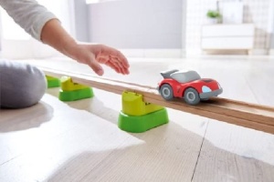 HABA 304711 Kullerbu Masinuta Sport Rosie cu Motor Impuls pentru Copii 2-8 Ani - Img 6