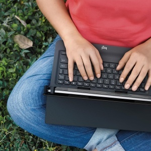 Husa pentru Tableta Logitech Universal Folio cu Tastatura Wireless, 9-10 inch - Img 3