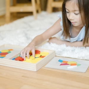 Joc de constructie Melissa And Doug Mosaice din lemn cu 120 piese colorate - Img 8