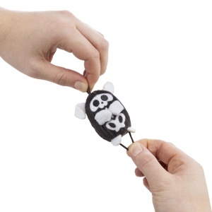 Jucarie de plus Piboo NICI 5cm - Iepuras Skelett, Kawaii, Ideal pentru Cadou - Img 3