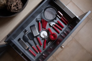 KitchenAid Strecuratoare cu lingura, lingura cu fante din otel inoxidabil - rosu imperiu - Img 7