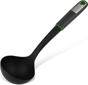 Ladle pentru servire FACKELMANN cu maner Soft-Touch si insertie din otel inoxidabil