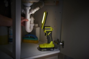 Lanterna LED RYOBI RSL18-0, 800 Lumen, 3 Moduri de Lumina, Fara Fir - Img 6