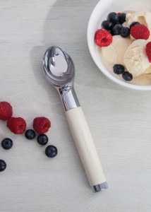 Lingura pentru inghetata KitchenAid, design ergonomic, spulberata, culoare Almond Creme - Img 4