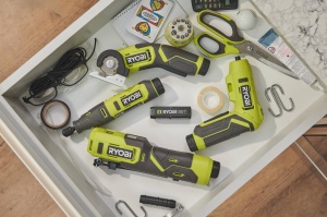 Lumina cu bara fara fir Ryobi 4 V USB-Lithium RLI4-120G, pliabila, 650 lumeni, incl. 1 baterie cu litiu de 4 V 2,0 Ah si incarcator - Img 12