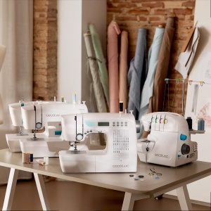 Masina de cusut Cecotec, 66 cusaturi, nivel mediu, BelleCouture 6600, butoniera in 4 trepte, schimbare rapida a piciorului presor, lumina LED, brat liber si spatiu de depozitare, kit de accesorii - Img 2