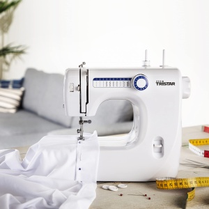 Masina de cusut Tristar SM-6000, 10 modele de cusaturi, design compact, ideala pentru incepatori - Img 3