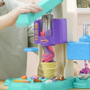 Masina de inghetata din plastilina Play-Doh Rainbow, cu accesorii, pentru copii 3 - Img 8