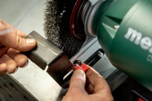 Masina de Slefuit Metabo BS 200 Plus, Electrica, pentru Lemn si Metal - Img 7
