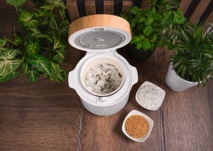 Oala de fiert orez Concept RE3030, 1.5 l, alba cu decor din lemn - Img 4