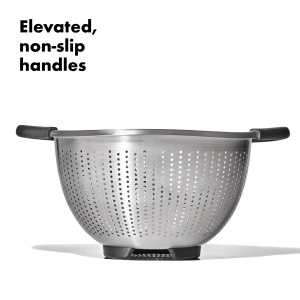OXO Good Grips Strecuratoare din Otel Inoxidabil 28L Design Perforat - Img 2
