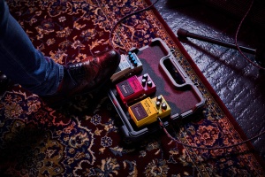 Pedalboard BOSS BCB-30X cu capac integrat, compact si robust - Img 12