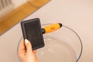 Perie Slicker pentru Caini si Pisici Wahl, Medie, Maner Ergonomic, Perii din Otel - Img 9