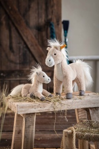 Ponei de plus Steiff Gola, 18 cm, albbeige, prieten de joaca - Img 2