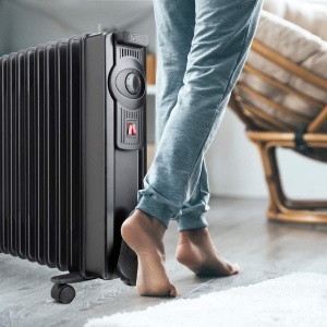 Radiator de ulei BLACK+DECKER BXRA2300E, design elegant, 2300W, negru - Img 3