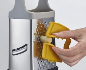 Razatoare Joseph Joseph Multi-Grip cu Recipient Ergonomica si Razatoare din Otel Inoxidabil - Img 4