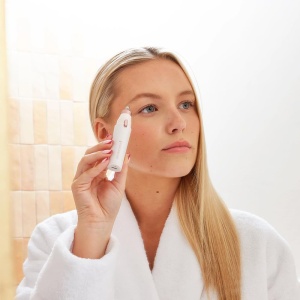 Remington BareMe WFS200 Aparat 2-in-1 pentru indepartarea parului facial si conturarea sprancenelor USB-C 100 rezistent la apa - Img 9