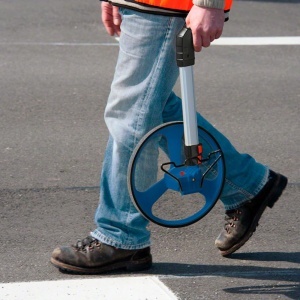 Roata de masurare Bosch Professional GWM 32 Diametru 3185 cm Greutate 14 kg - Img 8