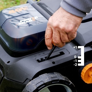 Scarificator si aerator de gazon fara fir WORX Nitro WG855E9 - pana la 400 m2 - latime grebla latime de lucru 36 cm - motor fara perii - reglare inalt - Img 5