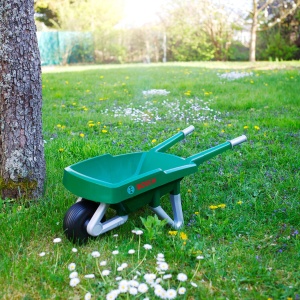 Scula de gradina - Theo Klein Bosch Schubkarre, 80 cm, din plastic, pentru copii - Img 4