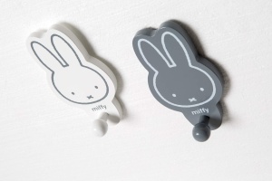 Set 2 carlige de perete pentru copii Roba Miffy, MDF, albgri, 17 cm - Img 3