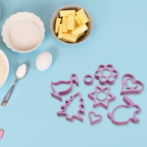 Set 8 Forme Decupat Biscuiti Zenker 2in1, Culoare Frozen Rose - Img 2