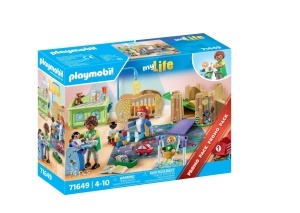Set de Joaca PLAYMOBIL MyLife 71649 cu 5 Figurine, Teren de Joaca si Accesorii - Img 2
