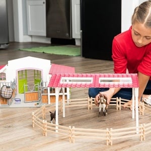 Set de Joaca Schleich - Ferma Ecvestra cu Lissi si Cai, 97 Piese - Img 9