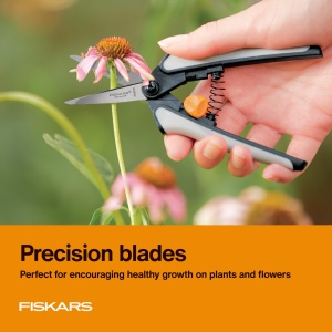 Set de unelte de gradinarit Fiskars 15 piese, cu lama din otel inoxidabil, manere ergonomice - Img 6
