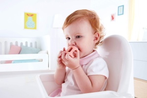 Set Jucarii Hape Geometric Rattle - Dezvoltare Senzoriala si Motorie pentru Bebelusi 0 Luni - Img 3
