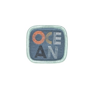 Set Patches si Pandantiv LASSIG Shark Ocean Edition, 3 piese, design creativ - Img 5
