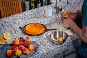 Strecuratoare Fiskars Functional Form 1027304 pliabila plasticsilicon negru-portocaliu - Img 6