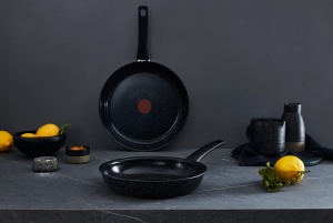 Tefal C41804 Tigaie Intensitate 24 cm | Etansant ceramic | Indicator de temperatura a semnalului termic | curatare usoara | Potrivit pentru inductie | Ecologic | Negru - Img 5
