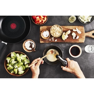 Tigaie cu inductie Tefal Unlimited On 32 cm cu acoperire antiaderenta din titan rezistenta la zgarieturi, semnal termic la temperatura ideala de prajire, fara PFOA, potrivita pentru toate tipurile de aragaz, negru, G25908 - Img 6