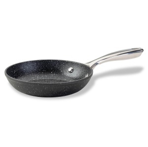 Tigaie FACKELMANN Crossroad 20 cm, din aluminiu reciclat, PFAS-free, neagra