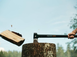 Topor Fiskars Ultra Spaltaxt U32 815 cm Negru Lama cu Acoperire ToughCoat - Img 6